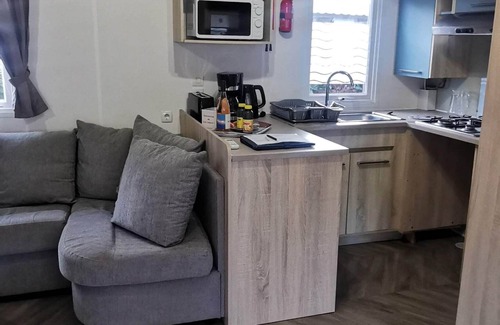 Gastes House | Mobil-home 8 personnes situé au camping 4 étoiles Siblu - La Réserve.