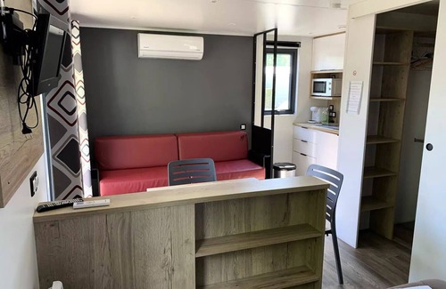 Sadirac House | Mobil-Home Akazie 1 Zimmer 2 Personen Klimaanlage + TV