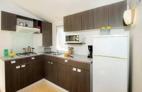 Angles House | Mobil-home | Classic | 2 Ch. | 4/6 pers. | Raised terrace | A/C | TV