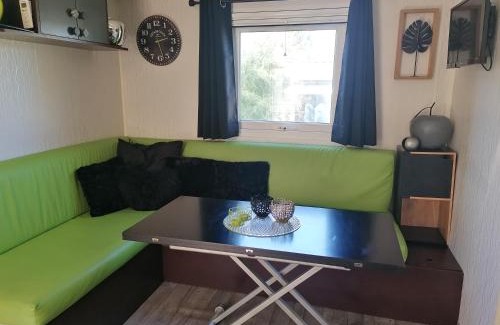 Vic-la-Gardiole Other | Mobil-Home Cosy Climatisé 3 chambres