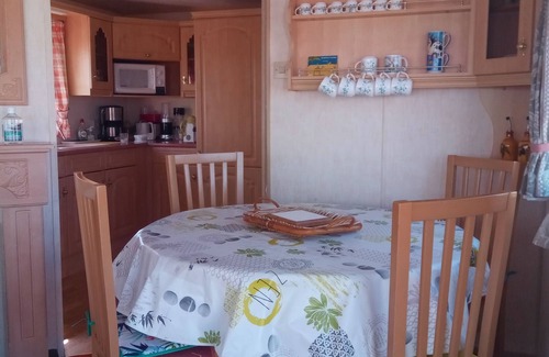 Portbail House | MOBIL HOME FRONT DE MER 6 PERSONS