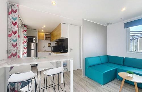 Jullouville-les-Pins House | Mobil-home Grand Confort 4 pers, 2 ch, piscine chauffée à 200m de la plage - FR-1-361A-65
