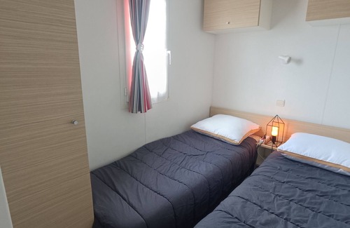 Avrille House | Mobil-home le petit paradis