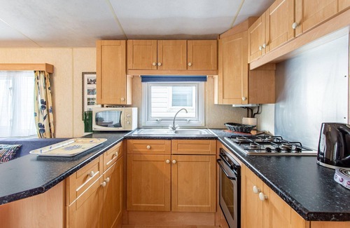 La Londe-les-Maures House | Mobile Home in Var near Miramar Beach