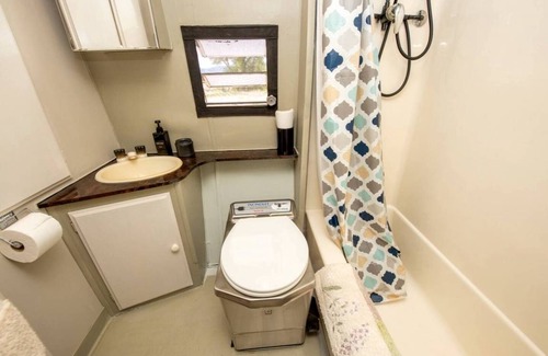 Whitehall House | Mobile home ∙ 1 bedroom ∙ 2 guests