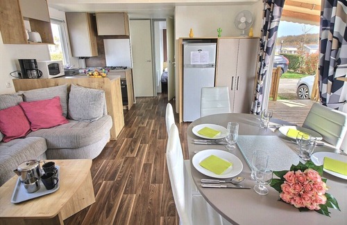 Coulanges House | Mobile Home - Camping 4 *