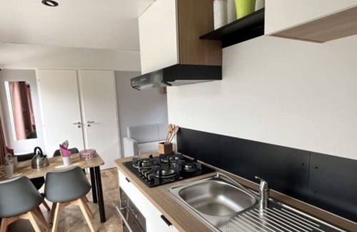 Parentis-en-Born House | Mobile home for 4/6 people in a 4* campsite on the shores of Lake Parentis