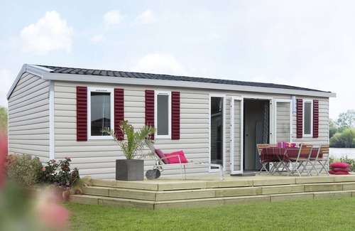 Coulanges House | Mobile home with 3 bedrooms 2 bathrooms at Domaine de Dugny