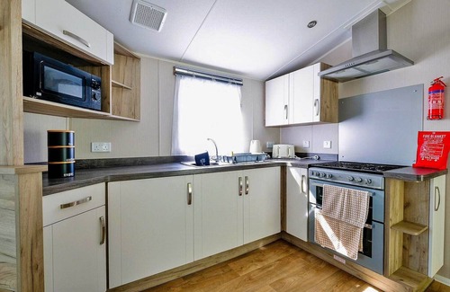 Cowes House | Mobile Home Isle of Wight near Thorness Bay
