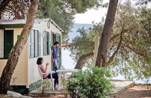 Cres House | Mobile Home on Cres near Pebble Beach