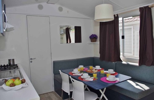 Santa Lucia House | Mobilehome with air conditioning, pool and semi-covered wooden terrace