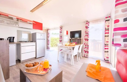 Asserac House | Mobilheim Premium Meerblick 3 Zimmer 4 Personen + TV