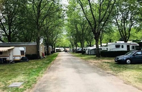 Pouzauges House | Mobilheim Prestige Trio - 3 Schlafzimmer - 2 Badezimmer - 2 WC - CLIM - TV + Geschirrspüler 8 Personen