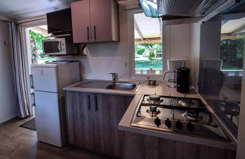 Soreze House | Mobilheim Wood Comfort 32m2 - 3 Schlafzimmer - Halb überdachte Terrasse - TV 6 Personen