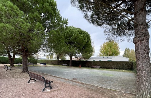 Marennes House | Mobilhome in a campsite with swimming pool facing the beach