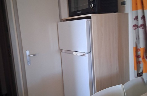 Puget-sur-Argens House | Mobilhome, air-conditioned in 5 🌟 campsite, puget sur argens