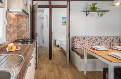 Bale House | Mobilhome Deluxe by Interhome