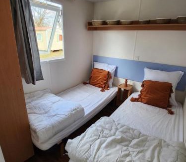 Saint-Gerons Other | Mobilhome les pieds dans l eau avec piscine