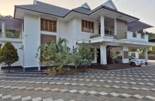 Changanacherry House | Modayil house