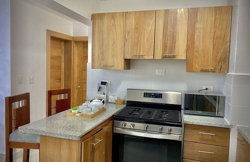 Santiago de los Caballeros House | Modern APT Newly Furnished with wifi/pool/gym!