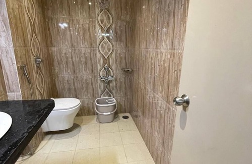 Bellary Hotel | Model Grand Inn