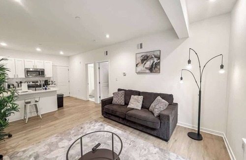 Olde Kensington Apartment | Modern 1 BD | Sleeps 2 | Northern Liberties