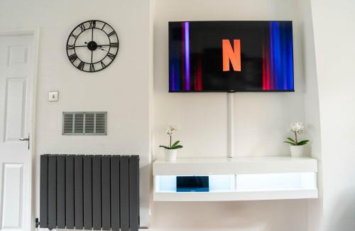 Charlton Apartment | Modern 1 bed apartment in Greenwich - WIFI - NETFLIX and stations nearby