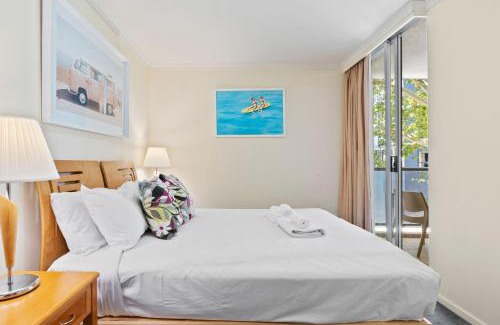 Chippendale Apartment | Modern 1-Bed Apartment with Pool, Gym & Parking