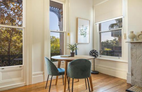 Glebe Apartment | Modern 1-Bed Studio near Tramsheds