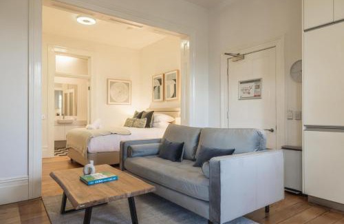 Glebe Apartment | Modern 1-Bed Studio near Tramsheds