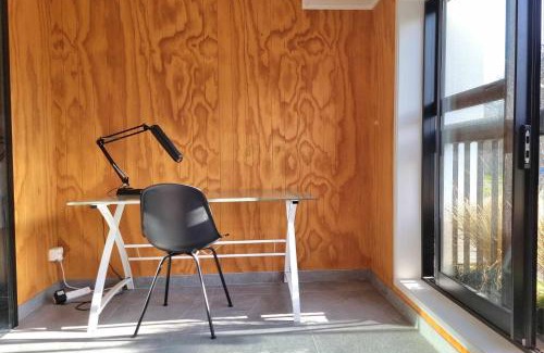Christchurch City Centre Apartment | Modern 1 Bedroom Apartment across from Hagley Park