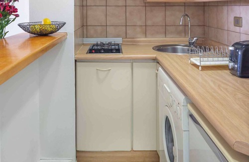 Santiago Apartment | Modern 1 Bedroom Apartments in unbeatable El Bosque Norte Area