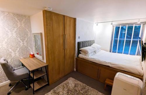 Pembridge Apartment | Modern 1 Bedroom Apartment in Kensington