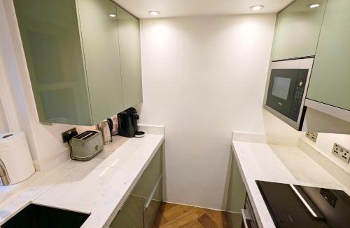 Pembridge Apartment | Modern 1 Bedroom Apartment in Kensington