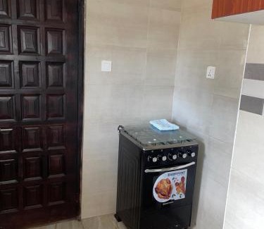 Accra Apartment | Modern 1-Bedroom Apartment with AC & Fast WiFi
