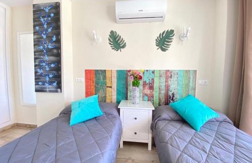 Torreblanca Apartment | Modern 1 Bedroom Seaside Apartment with Pool