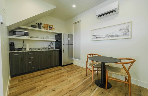 Ivins Villa | Modern 1-bedroom villa in Ivins with WiFi, AC, with access to Pool and hot tub