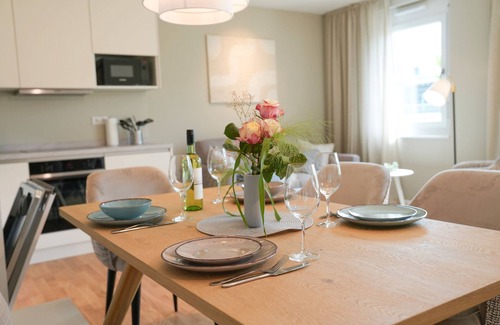 Sankt Georgen Apartment | Modern 101-Freiburg Apartment with 2 Bedrooms and Terrace