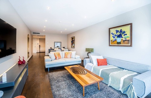 Besiktas Apartment | Modern 1bdr Residence | With Pool, Gym & Parking