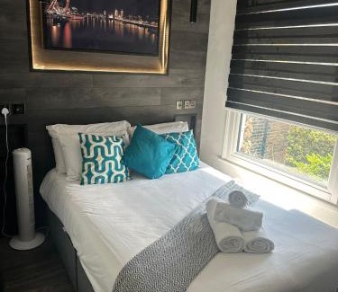 Hillrise Apartment | Modern 1Bedroom Studio in London Center