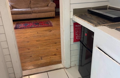 Freetown - Port Rico Apartment | Modern 1BR Apartment near UL & Downtown Lafayette!