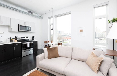 Milwaukee Apartment | Modern 1BR Apt with Skywalk to Fiserv, Rooftop, and Parking