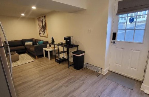Potomac House | Modern 1BR Basement Suite