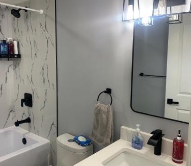 Calgary Apartment | Modern 1BR Entire Suite Near Airport