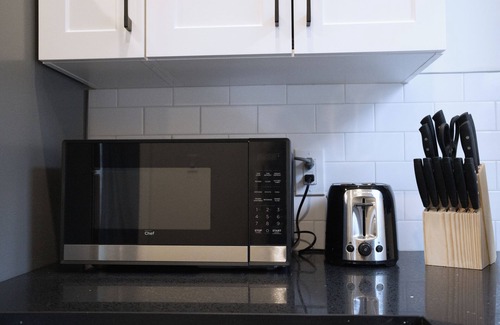 South London House | Modern 1BR in Wortley Village+ Wi-Fi +Washer&Dryern