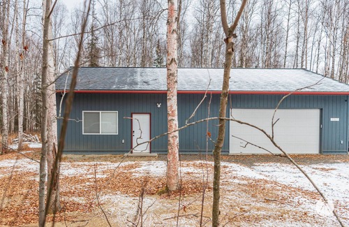 Big Lake House | Modern 2/2! Minutes from Big Lake fun