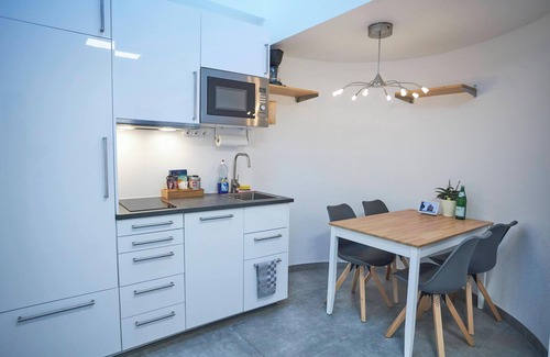 Offenbach am Main Apartment | Modern 2,5 bedroom apartment with air conditioning