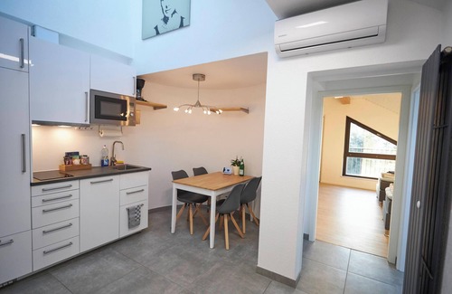 Offenbach am Main Apartment | Modern 2,5 bedroom apartment with air conditioning