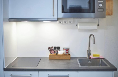 Offenbach am Main Apartment | Modern 2,5 bedroom apartment with air conditioning
