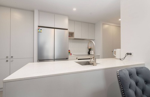 Phillip Apartment | Modern 2-Bed Apartment with Premium Amenities